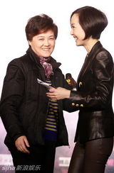 组图：李宇春续约天娱 推出新歌《序幕》