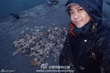 组图：林志颖为Kimi烹海鲜大餐 暂抛形象危机
