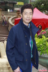 组图：马浚伟为新剧吆喝 懒理绯闻一笑置之