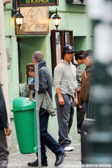 组图：《碟中谍4》探班 阿汤哥热身姿势雷人