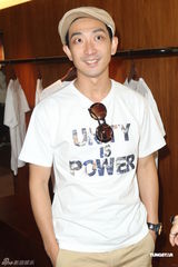 组图：李灿森潮牌店开幕 9月将拍《怒火街头2》