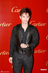 高清组图：刘嘉玲阮经天张智霖出席名店开幕派对