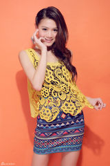 组图：周秀娜俏丽写真青春可爱