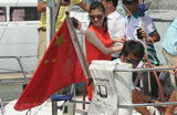 组图：梅婷中国杯帆船赛当明星船长 初尝掌舵经验
