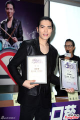 组图：萧敬腾推广戒烟 泼粪案未找到幕后主使