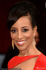 组图：女星肖恩-罗宾逊人鱼裙展性感玲珑身材