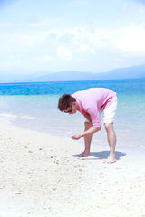 高清图：吴奇隆澳洲行 上天入地体验奇幻之旅