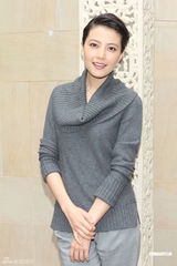 组图：古天乐高圆圆远赴云南拍戏 郑秀文探班打气