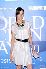 幻灯：Lisa S助阵环保展姣好身材 夫婿吴彦祖无踪