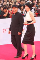 组图：第28届金鸡奖红毯 群星云集女星美艳男星帅气