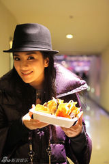 组图：黄奕受邀全明星周末 亲身体验NBA嘉年华盛世