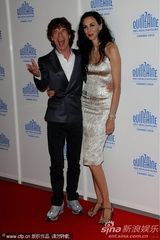 幻灯图集：《放逐的石头》亮相 滚石主唱贾格尔助阵