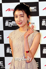 组图：ukiss东浩等出席新剧《Holy Land》发布会