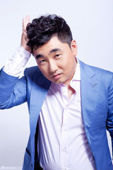 组图：周德华最新写真 乐活时尚展熟男魅力