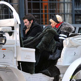 组图：克里斯汀娜法国庆生 和男友坐马车显浪漫