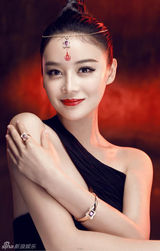 高清图：袁姗姗烈焰红唇登封面 演艺时尚中国风