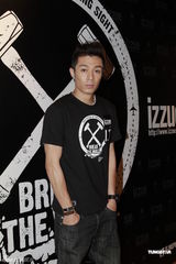 组图：朱茵怀孕一日九餐 黄贯中帮吃体重飙升