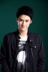 组图：新一代萌主蒋劲夫帅气写真
