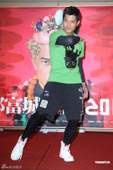 组图：郭富城限制饮食保持体态 称50岁前成婚