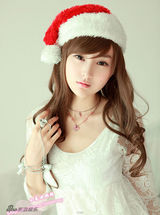 幻灯图集：小龙女彤彤化身圣诞宝贝 秀蕾丝装
