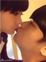 组图：韩脸赞情侣升格当父母 姐弟恋爸爸仅19岁