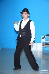 组图：《我猜》正式更名 侯佩岑主持搭档吴宗宪