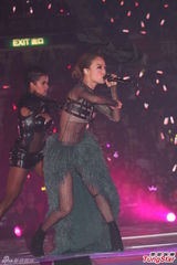 组图：容祖儿跨年演唱会狂秀性感