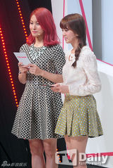 组图：众韩团献唱嘉熙狂野 Kara压阵主持