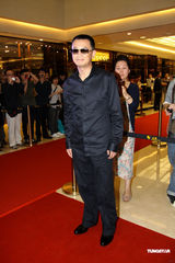 高清组图：夏雨苗圃等出席男士体面大奖颁奖礼