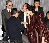 组图：董洁桃红色礼服娇媚可人 陈数高贵典雅