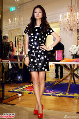 组图：安以轩只等有缘人 安钧璨照顾其后半生