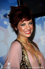 幻灯图：第九季《美偶》12强见面会 女星哈蕾助阵