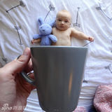 组图：杯子宝宝创意照走红 妈妈齐呼卡哇伊