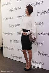 组图：李瑶媛IVY等出席某化妆品牌时尚展示会