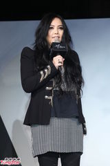 组图：张惠妹疑默认新恋情 否认喝知名饮品爆肥