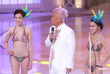 组图：港姐总决选  众佳丽性感泳装亮相
