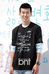 组图：韩智慧SEAN等清新亮相行走公益活动