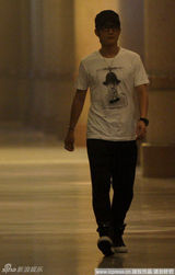 幻灯图集：华谊高层庆生 王菲张雨绮陈楚生现身