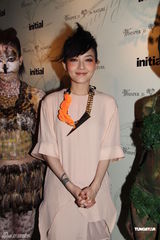 组图：范晓萱祝Makiyo再出发 透露暂无结婚计划