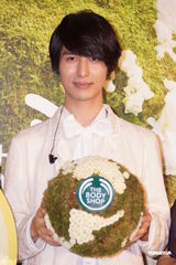 组图：严爵聊理想女友条件 失落未入围金曲奖