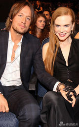 策划:女神妮可恐再婚变 盘点与厄本8年恩爱瞬间