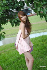 组图：叶子瑄发音乐写真书 着装清凉欲征服东南亚