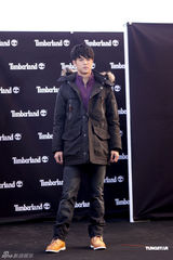 组图：王力宏践行环保理念 众星出席秋冬装汇演