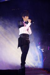 组图：2010快男“毕业典礼”火爆 巡回欢唱会收官