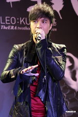 组图：古巨基三年磨一剑再发声 张柏芝令其请客