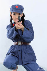 组图：徐黛妮红军系列写真 青涩可爱气质淳朴