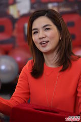 组图：王自健爆料S.H.E春晚内幕 Ella险翻脸