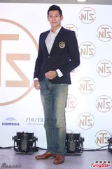 组图：郭鑫为戏苦练国标舞 盼两年内台北置产