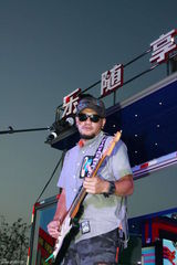 幻灯组图：天下玩乐令混搭有理 首创玩出来的音乐