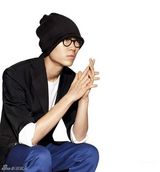 幻灯图：方大同为知名服饰拍广告 流露浓浓绅士气